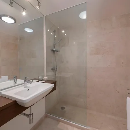 Apartment Madalenas Ii By An Island