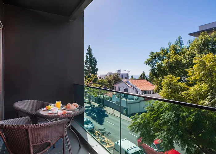 Madalenas Ii By An Island Apartmán *